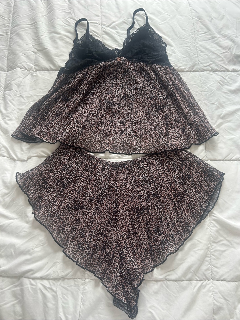 Marilyn Monroe Black Lace Trim Leopard-Print Skirt Set
